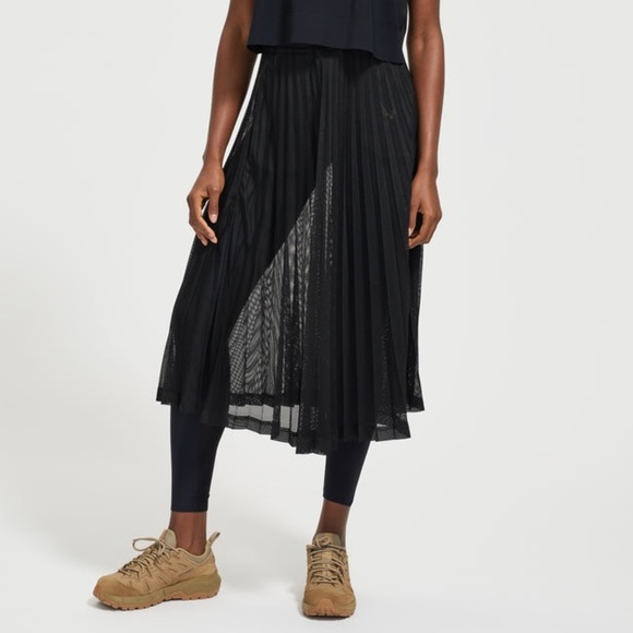 Lucas Hugh Pivot Black Sheer Pleated Midi Side Slit Drawstring Cord Skirt EUC XS - Picture 1 of 10